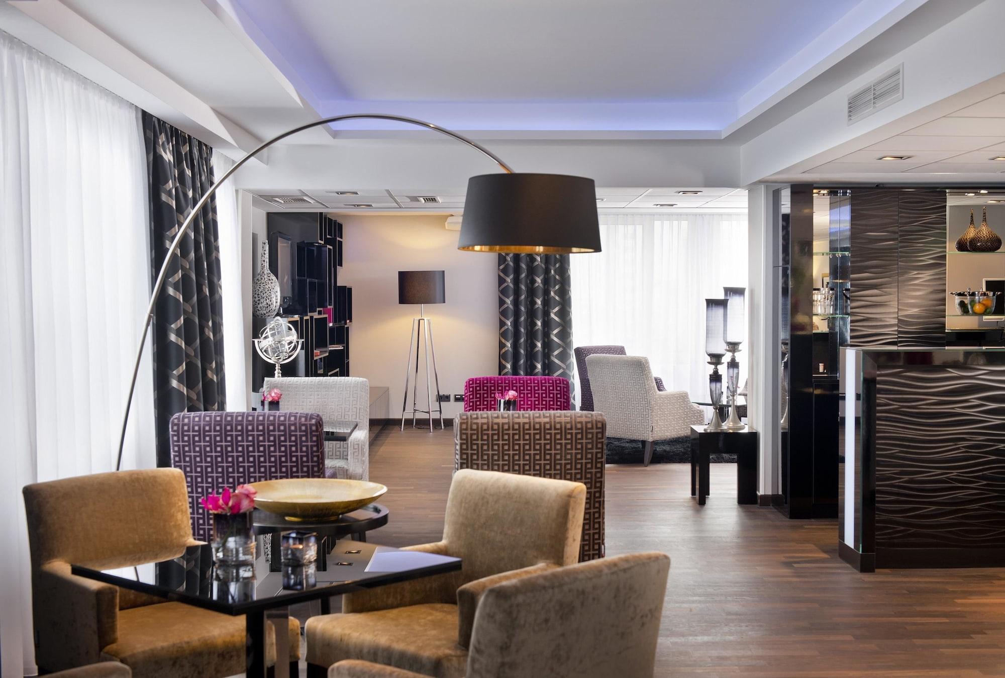 โรงแรมพาเลซ เบอร์ลิน สิ่งอำนวยความสะดวก รูปภาพ The lounge at the airport